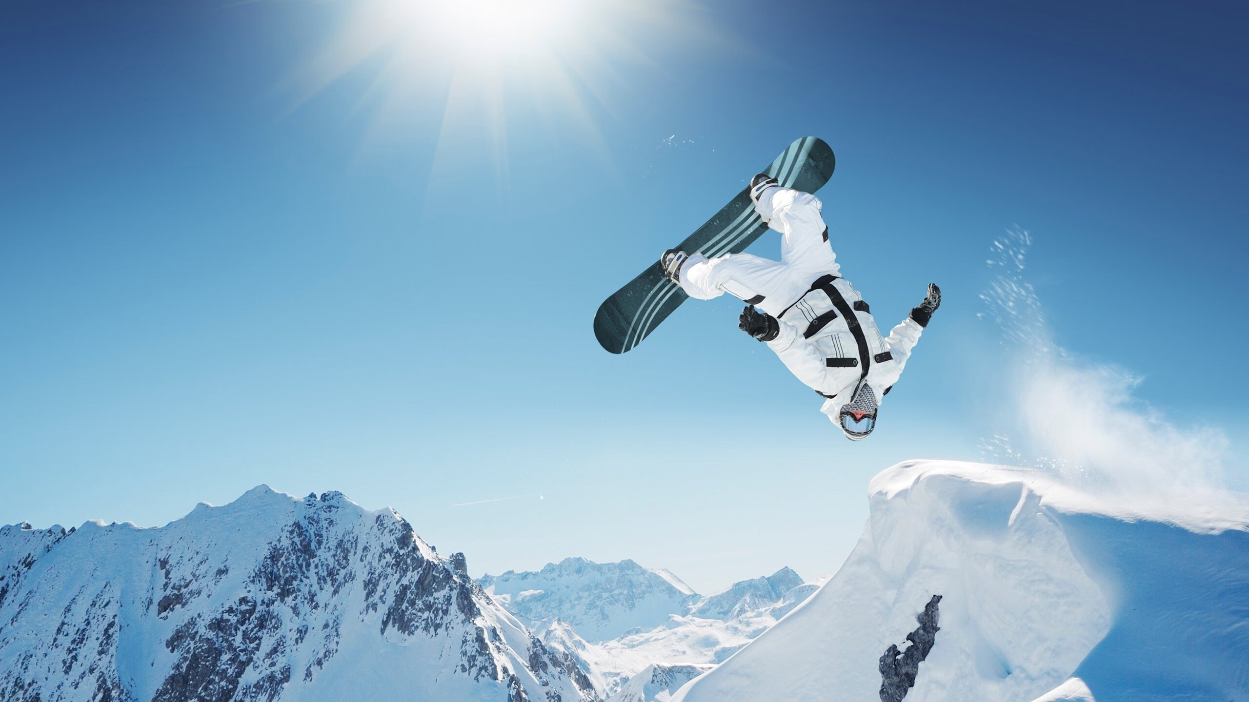 英超铁血战斗：每米场地都在创造奇迹，英超铁锤帮是谁